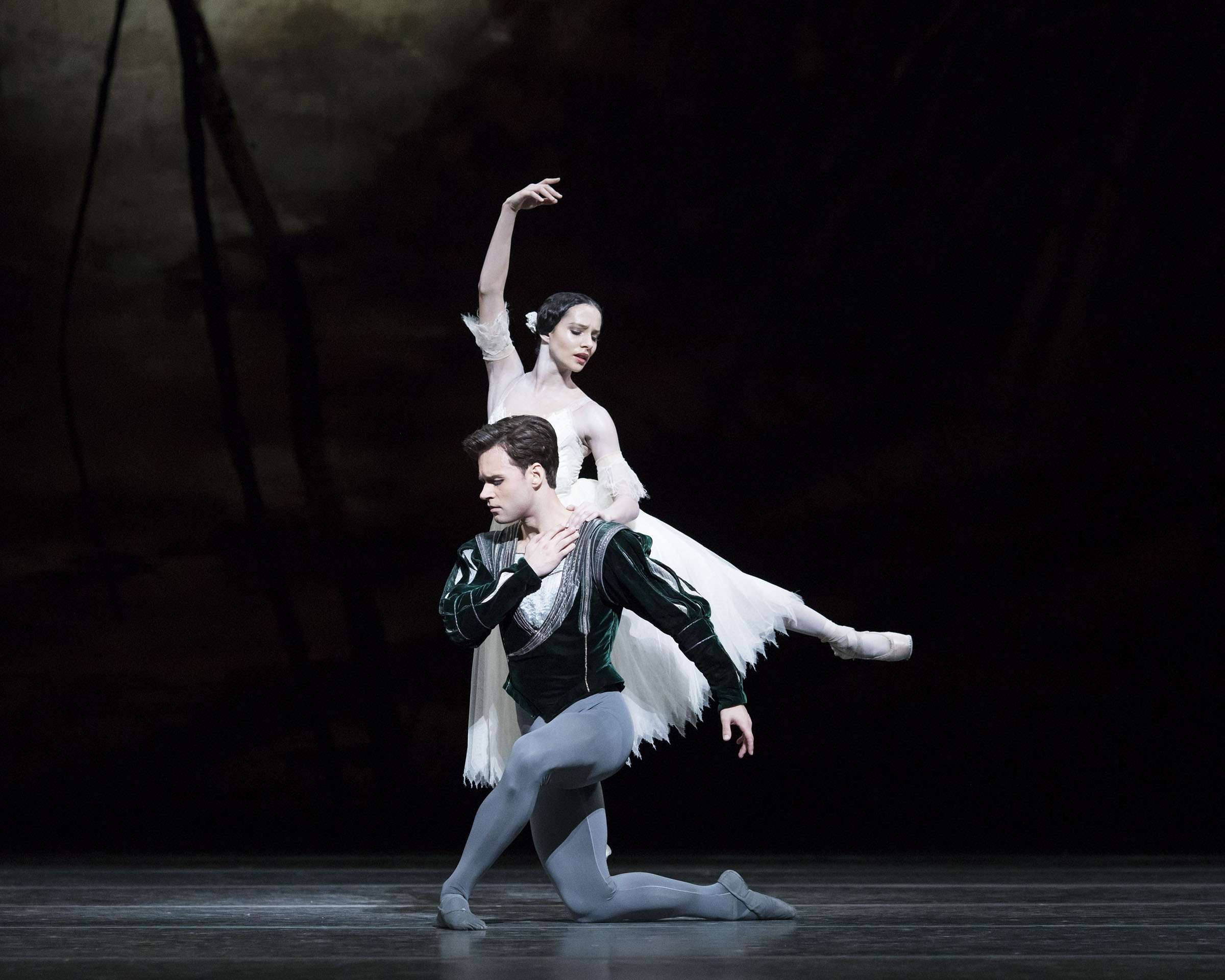 Alexander Campbell as Albrecht and Francesca Hayward as Giselle in Giselle, The Royal Ballet