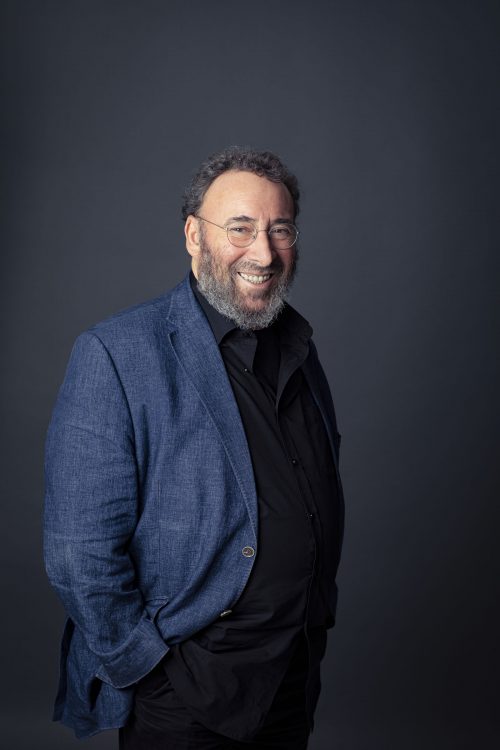 A portrait of Sir Antony Sher by Helen Maybanks