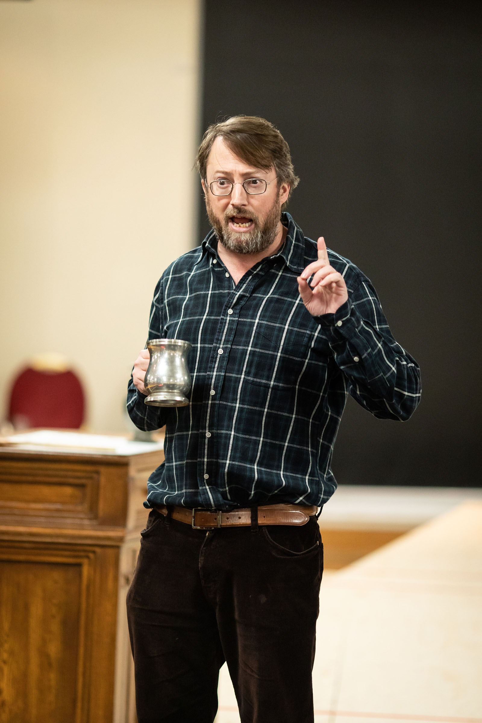 David Mitchell rehearsing his role as William Shakespeare