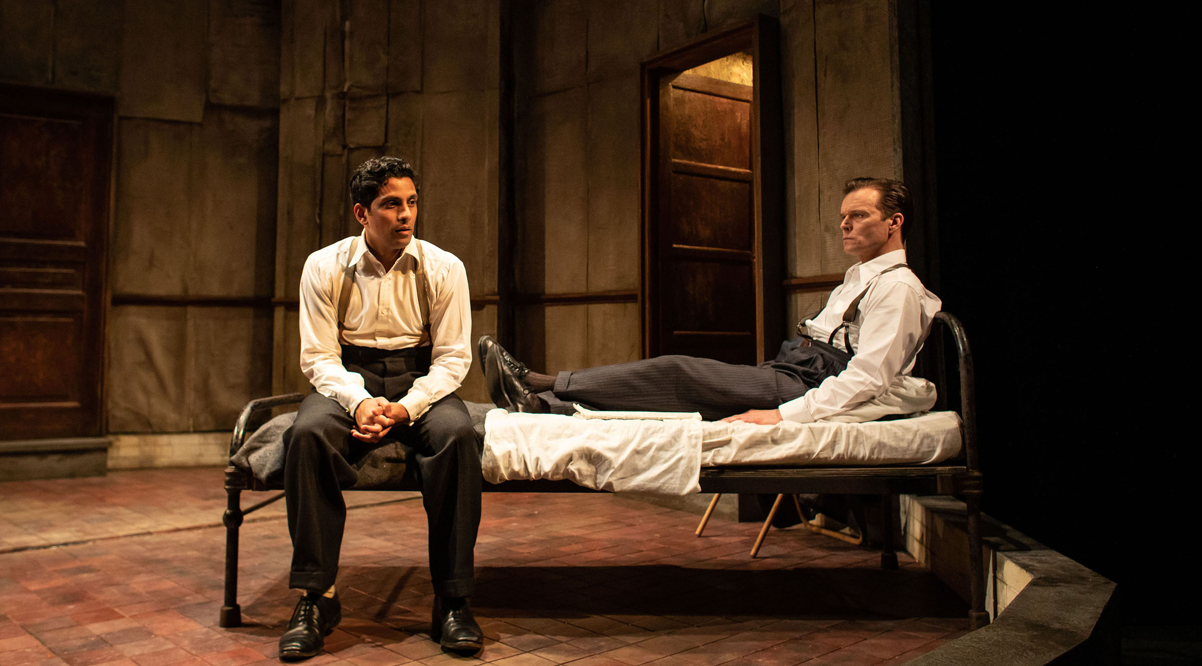 Shane Zaza as Gus and Alec Newman as Ben in The Dumb Waiter at Hampstead Theatre