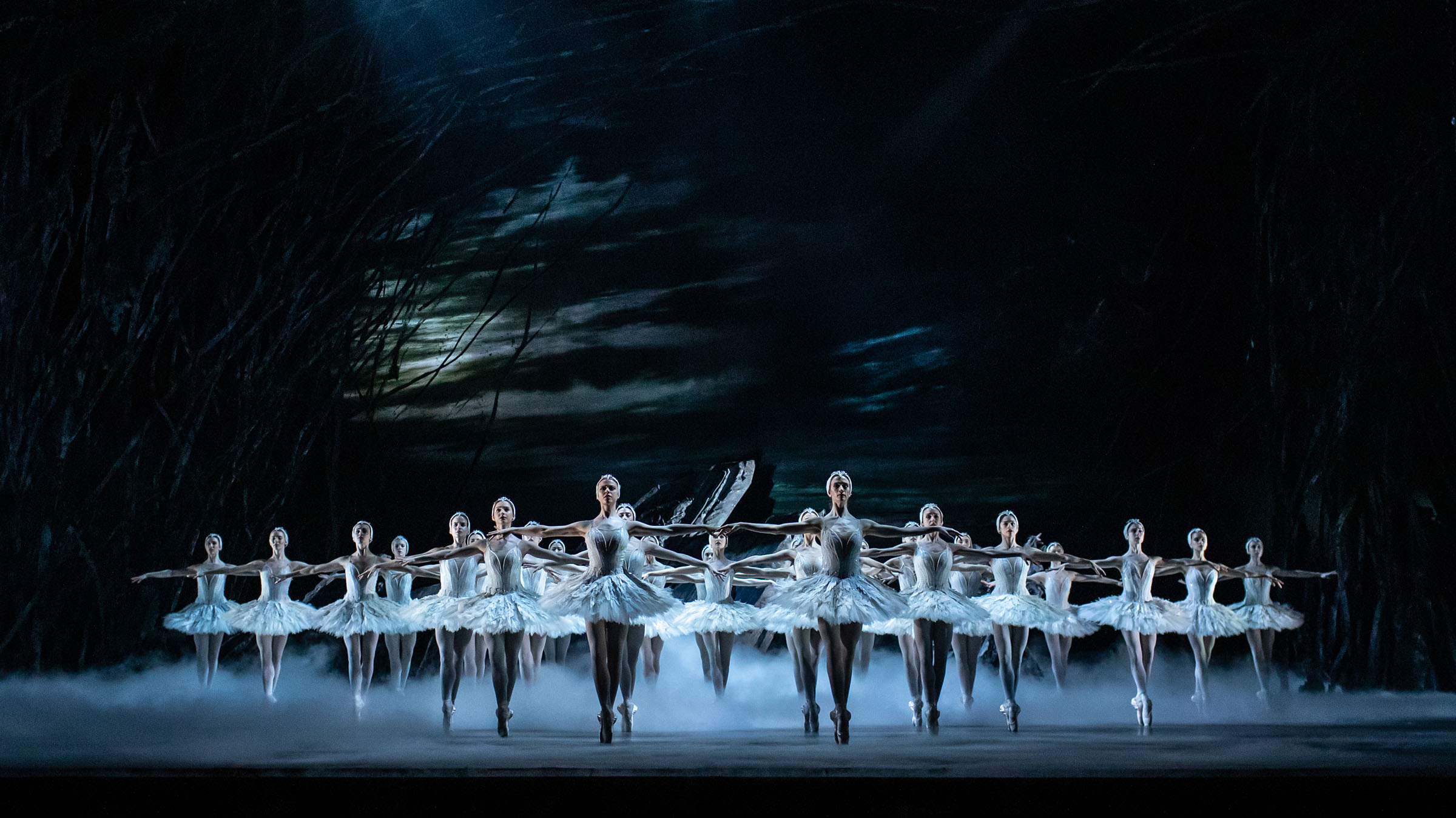 Swan Lake by the Royal Ballet at the Royal Opera House