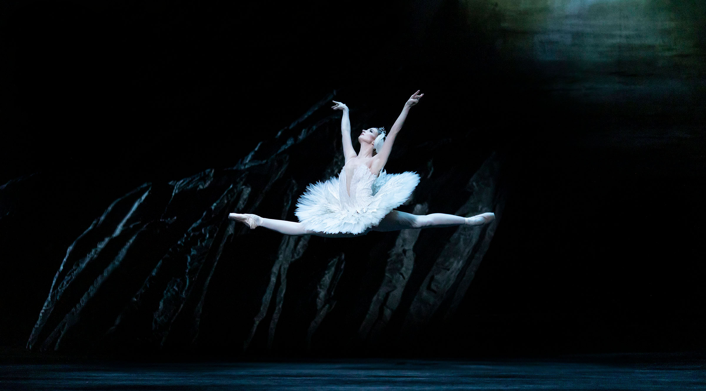Lauren Cuthbertson as “Odette” in Swan Lake at the Royal Opera House. Photo by Helen Maybanks